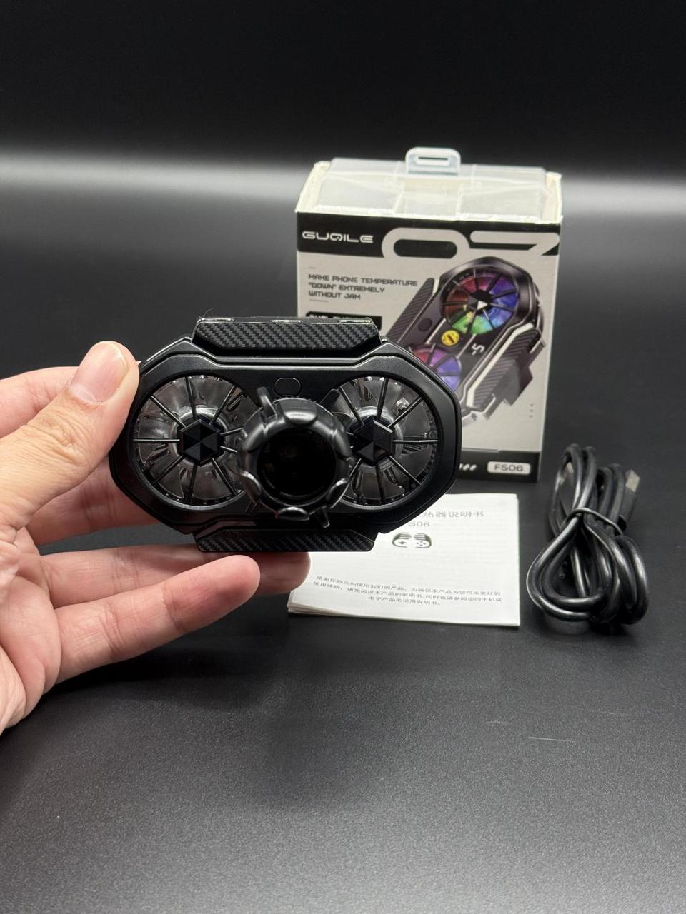 FS06 Semiconductor Cooling Mobile Phone Cooler Radiator Dual Fans Digital Display for Live Streaming with Universal Wheel